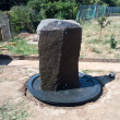 Basalt Findlingsstele 120 x 50-60 cm Ø,ca 700 Kg